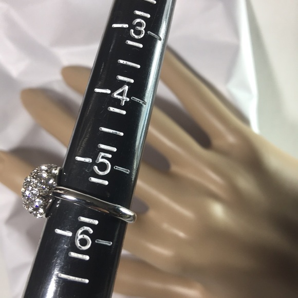 Round Cocktail Ring Size 5.5 - Picture 2 of 2